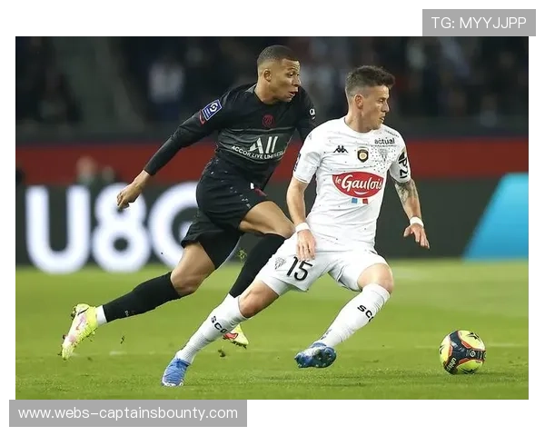 十人布雷斯特1-3朗斯，艾纳维点射破门